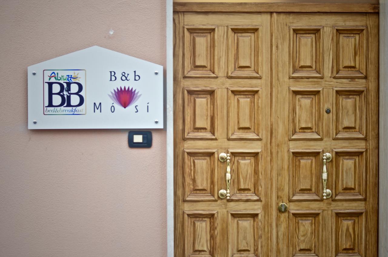 B&B mò•sì Massa d'Albe Exterior foto
